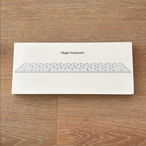 NIP Apple Magic Keyboard